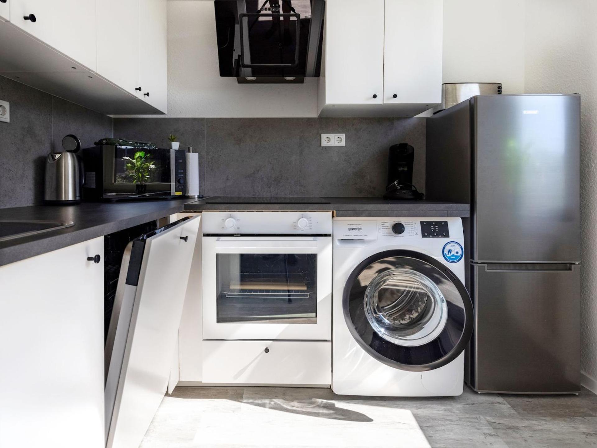 Vaz Apartments E01 Kueche, Tv, Netflix, Ca 15 Min Messe U Hbf Есен Екстериор снимка